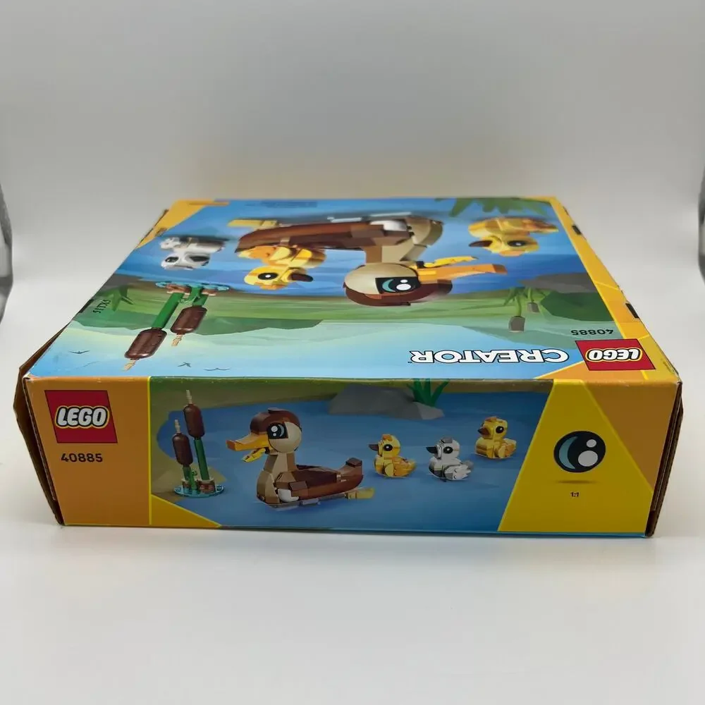 LEGO Creator Duck Family 40885 Nature Animals 2026 NEW Damaged Creased w/ Box